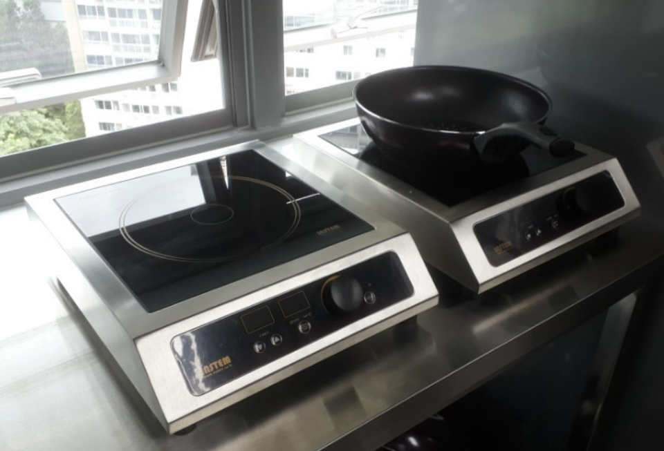 업소용인덕션 인스템 1구 이동식 영업용 고화력 대형 주방 식당 3KW ISP030 전기렌지