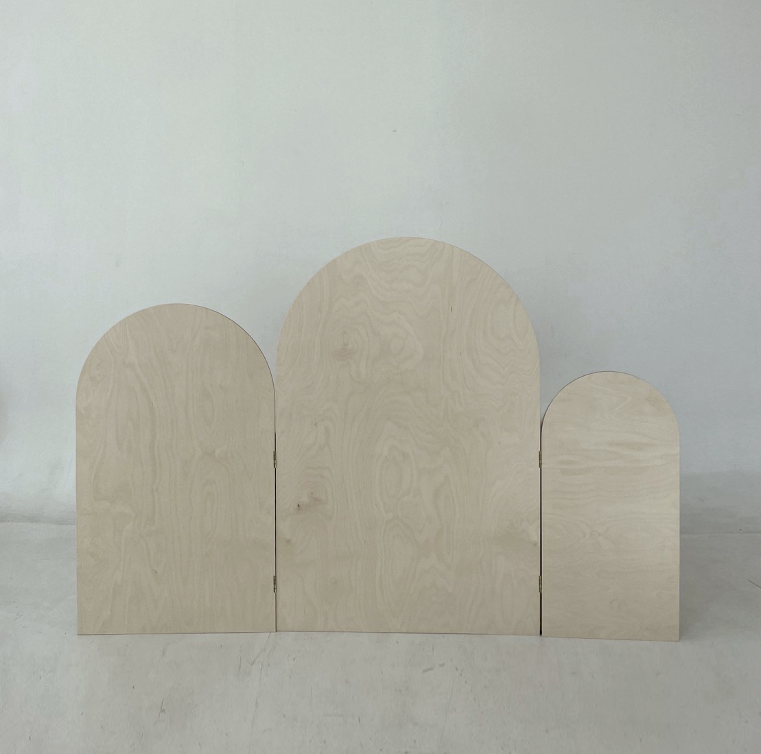 하이오즈 내츄럴 우드 언발란스 아치형 파티션 침대 헤드보드 병풍 자작원목