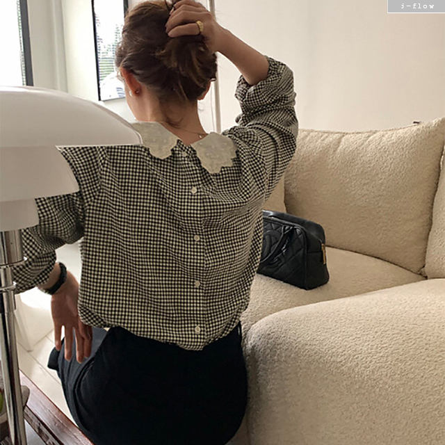 베니 레이스자수 카라 뒷버튼 체크 블라우스 1col 봄 가을 코튼 루즈핏 퍼프 제이플로우 이미지 1