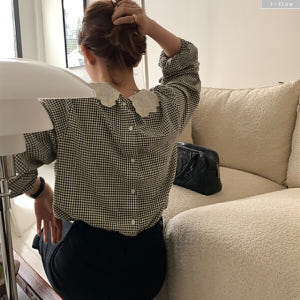 베니 레이스자수 카라 뒷버튼 체크 블라우스 1col 봄 가을 코튼 루즈핏... 착용 후기 | 사이즈/핏 총정리 - 상품 이미지 1