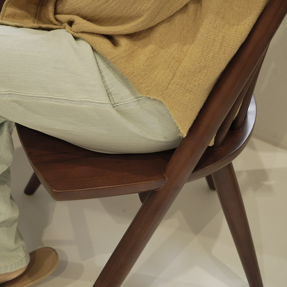 자야캠핑 1+1 코콜라 1920 고무나무 원목 월넛 식탁 의자