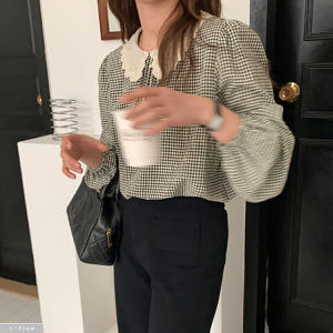 베니 레이스자수 카라 뒷버튼 체크 블라우스 1col 봄 가을 코튼 루즈핏... 착용 후기 | 사이즈/핏 총정리 - 상품 이미지 4