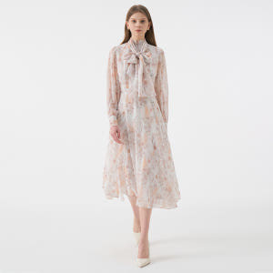 ANASTASIA Mock neck Chiffon Ribbon Tie F... 착용 후기 | 사이즈/핏 총정리 - 상품 이미지 4