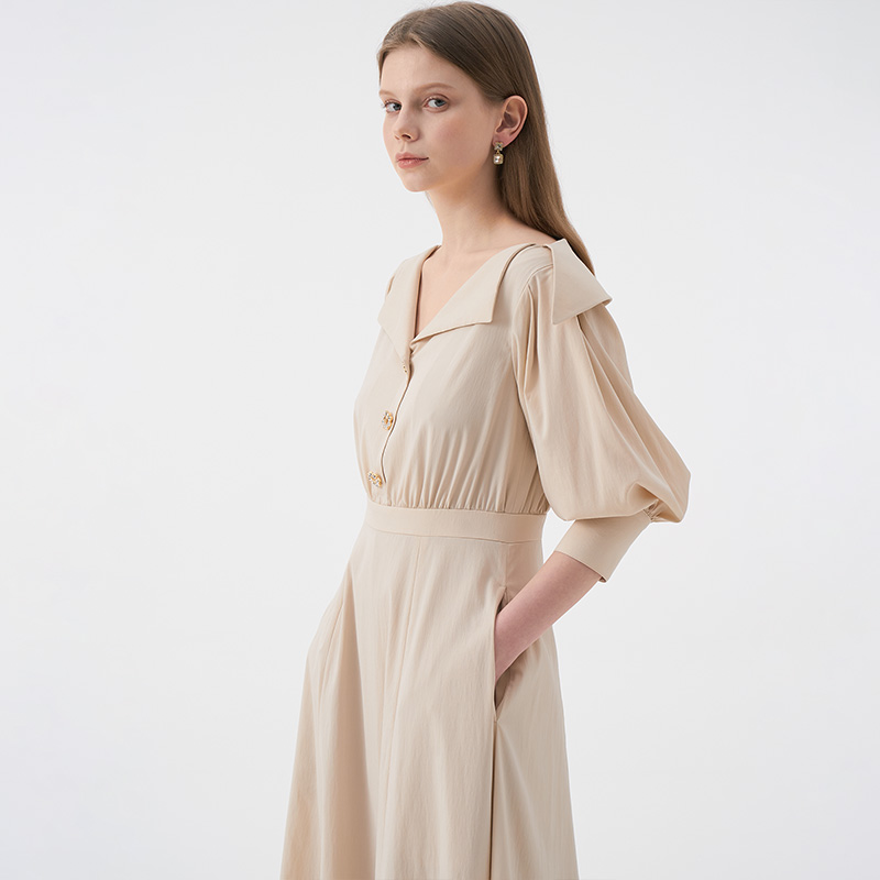 LEINA Deep Vneck Collar Flared Dress_Beige - 상세 이미지 5