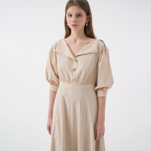 LEINA Deep Vneck Collar Flared Dress_Bei... 착용 후기 | 사이즈/핏 총정리 - 상품 이미지 4