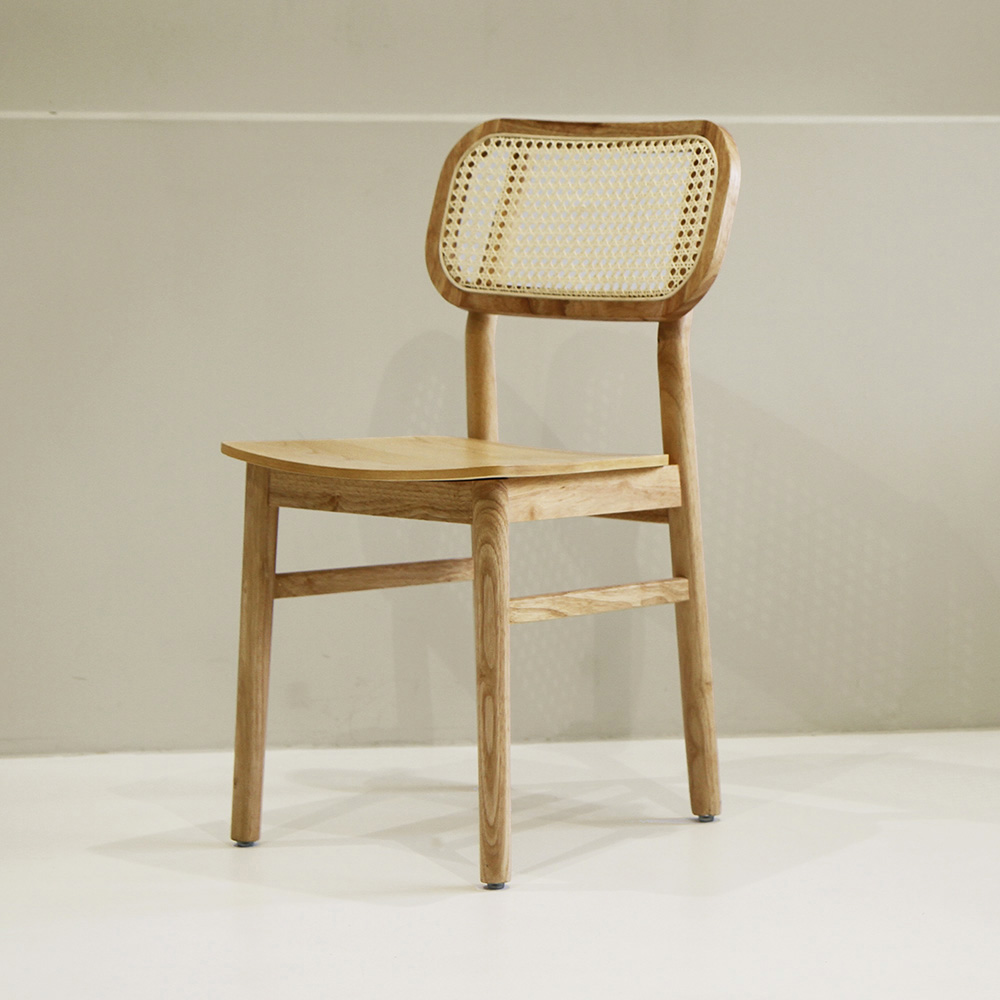 자야캠핑 카야니 천연 원목 카페 라탄 식탁 의자 내추럴