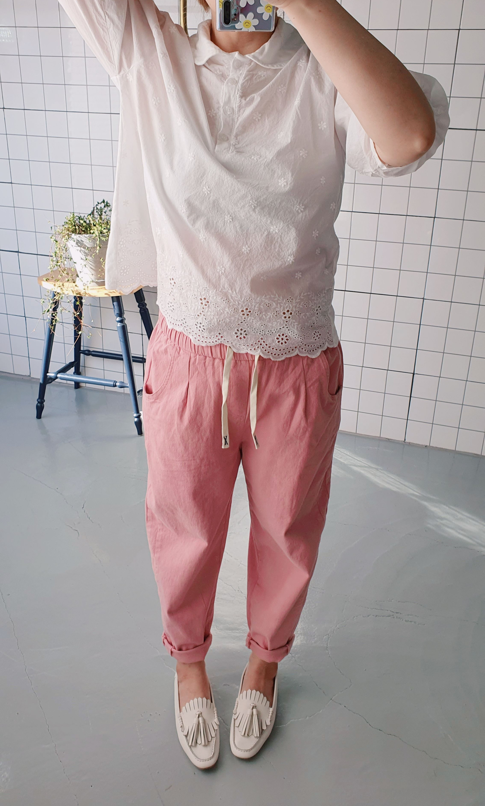 러블리 둥근카라 레이스 면 티셔츠 - 상세 이미지 5