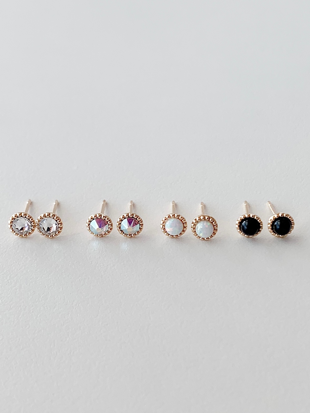 14k 볼라인 귀걸이 M size (4color) 한쌍 - 미니 큐빅 오닉스 오팔 심플 - 상품 이미지