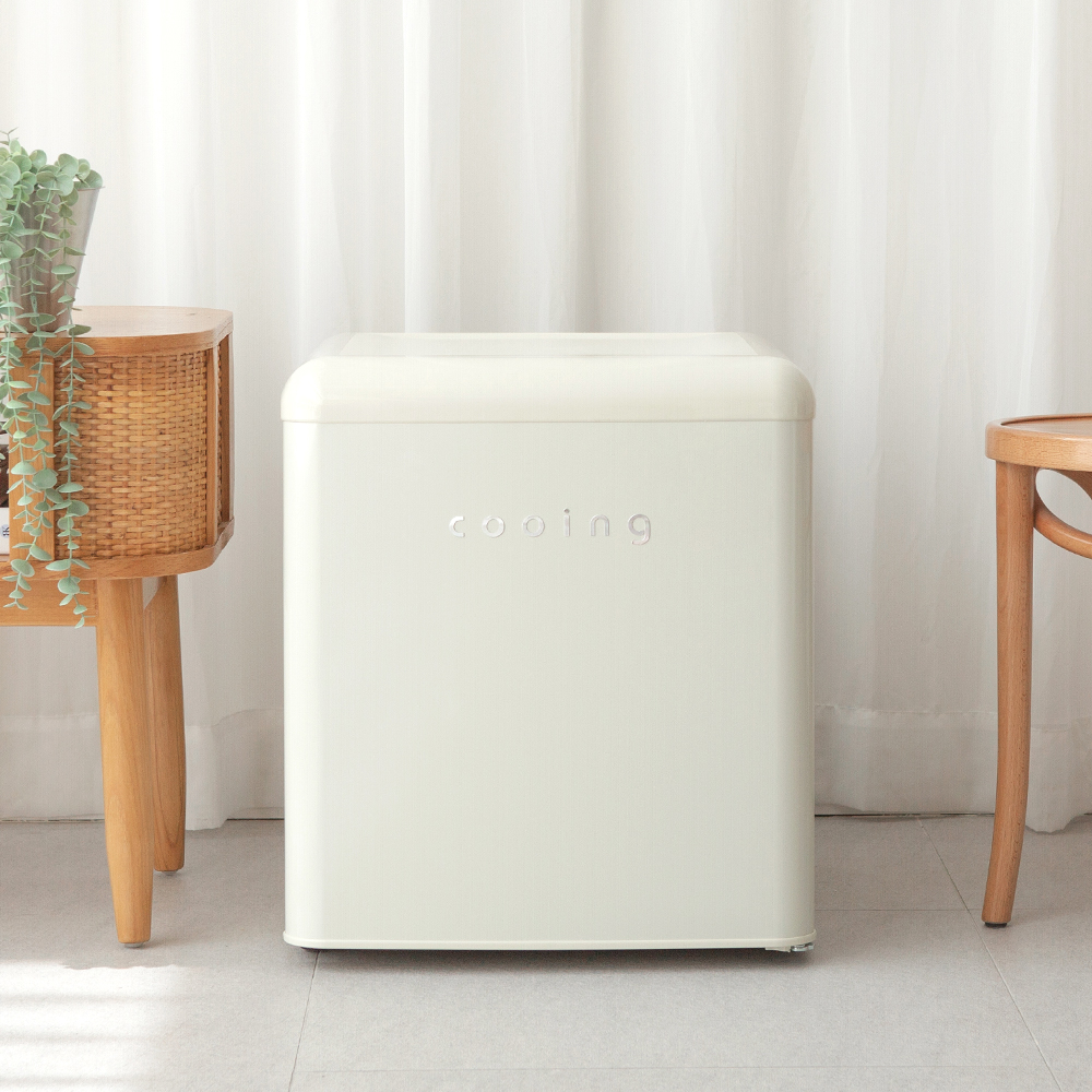 쿠잉 레트로 미니냉장고 REF-S50 소형 원룸 사무실 신혼 슬림 크림