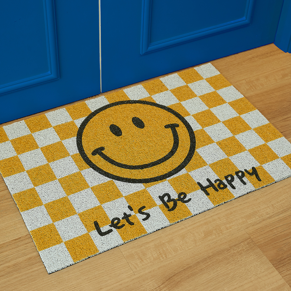 코메샵 현관 매트 노랑스마일씨 체커보드배경 코일매트 90x60cm