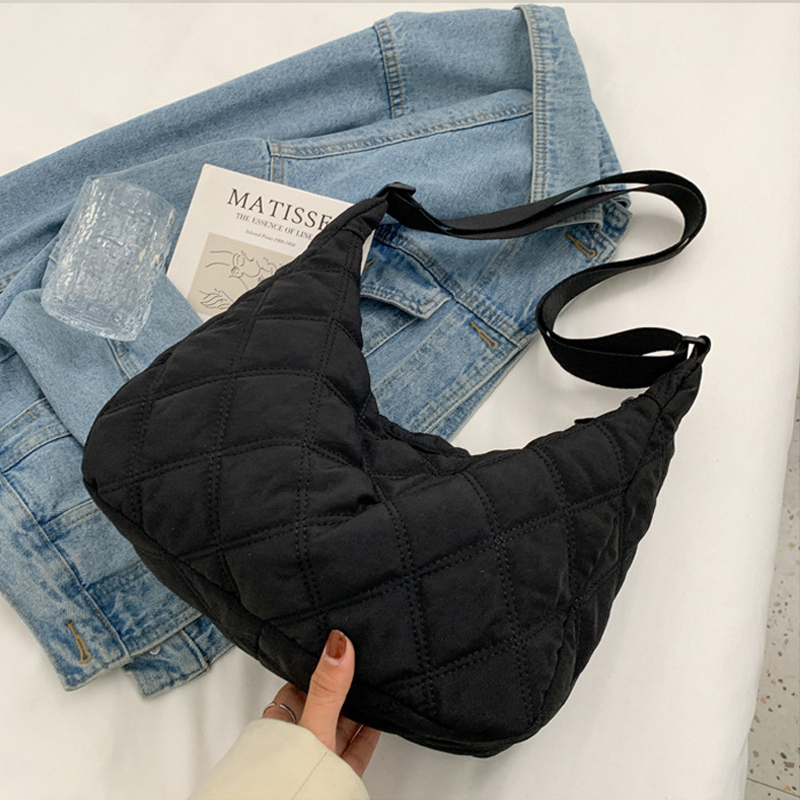 여성 나일론 반달 여행용 크로스백 가벼운 보부상 크로와상백 해외 여행 핸드폰 가방