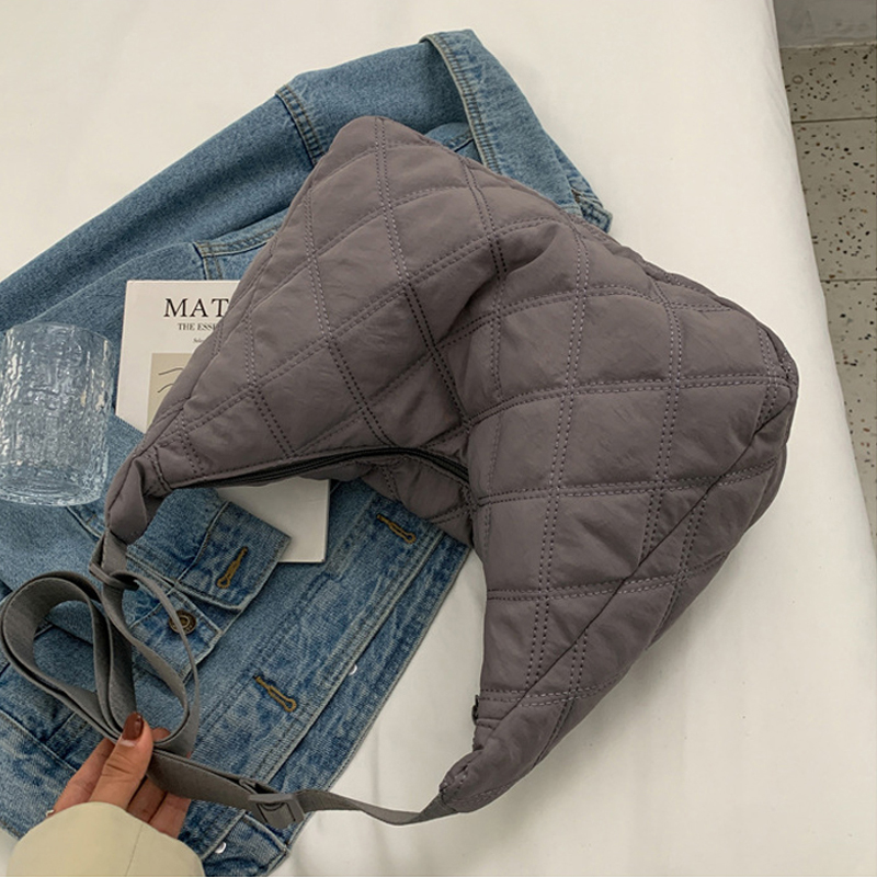 여성 나일론 반달 여행용 크로스백 가벼운 보부상 크로와상백 해외 여행 핸드폰 가방