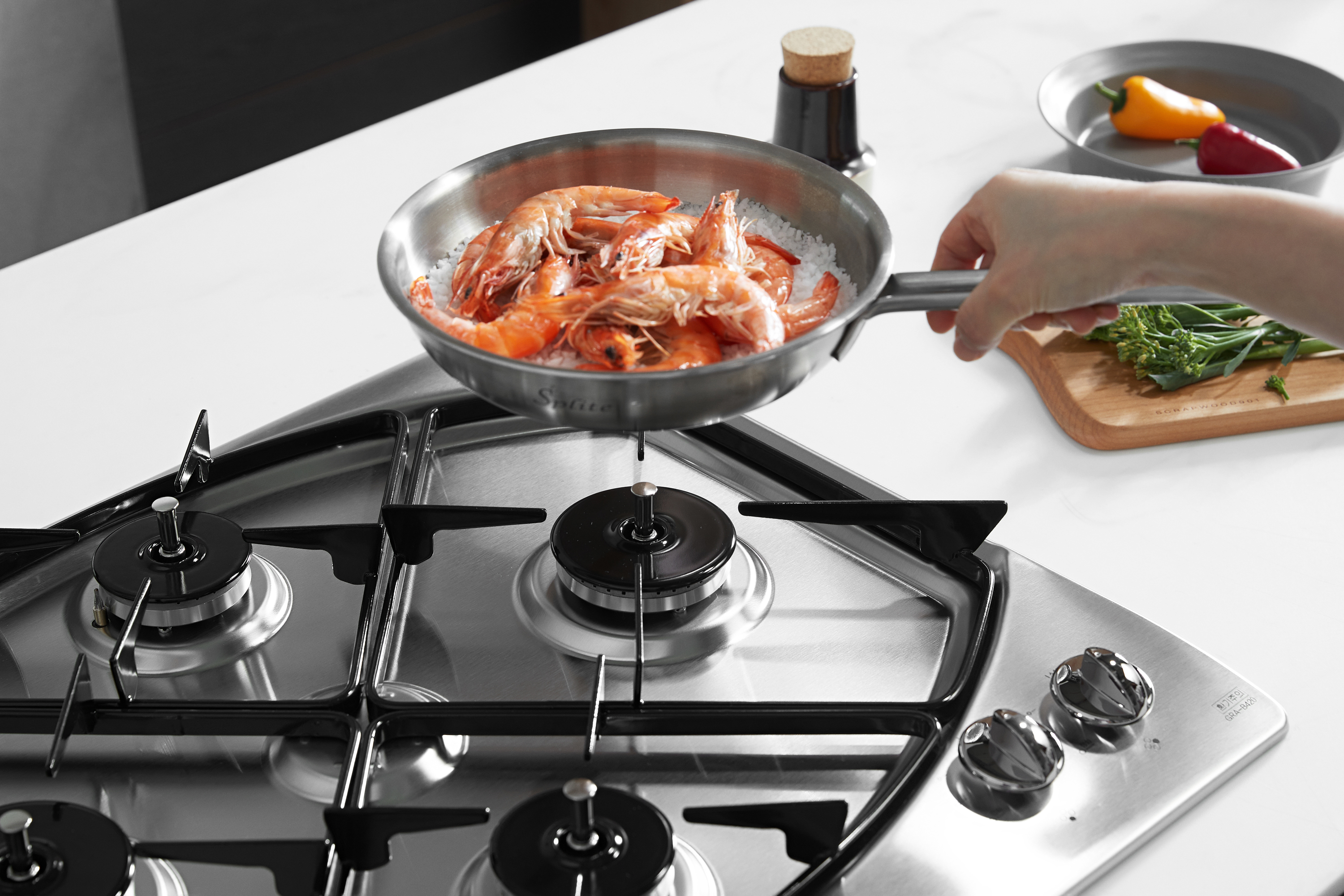 나비엔매직 빌트인 가스 쿡탑 레인지 전기코드식 560x480 GRB9104NASS LNG