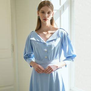 LEINA Deep Vneck Collar Flared Dress_Sky 착용 후기 | 사이즈/핏 총정리 - 상품 이미지 4