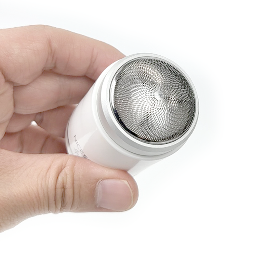 나이스샷 무선 차량용 휴대용 전기면도기 여행용 미니면도기 충전식  전동 소형면도기 6cm