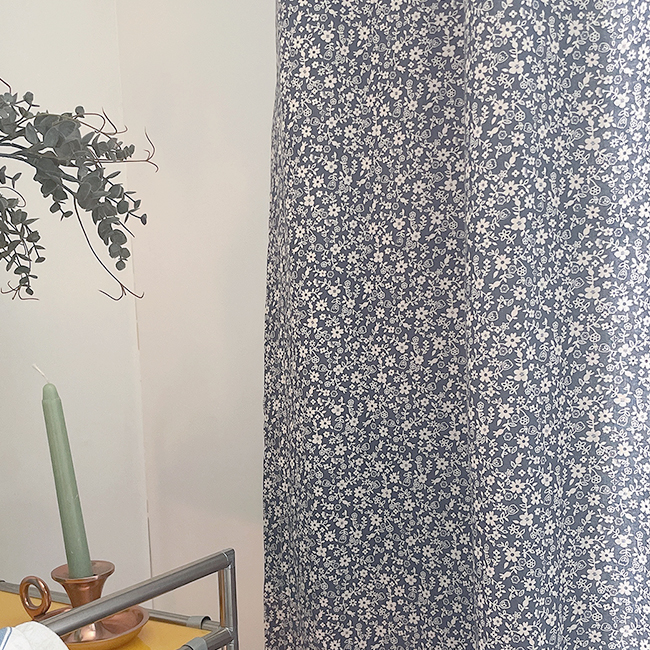 바이아미 네이비 꽃무늬 아이방 빈티지 커튼