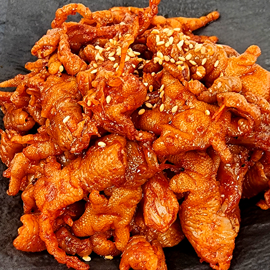 신사맛집 홍미 닭발 300g 국내산 석쇠에서 입힌 불향