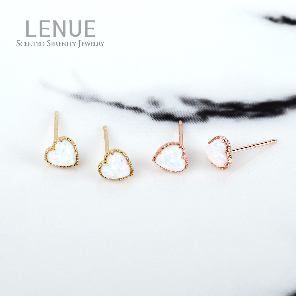레뉴 화이트 오팔 로레트 캐보션 하트 귀걸이 / 14K 골드 10월 탄생석 생일 선물 - 상세 이미지 5