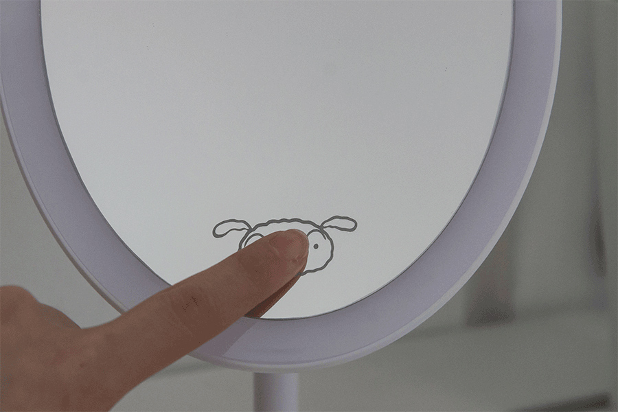 짱구 흰둥이 탁상 LED거울 조명 화장거울 밝기조절가능 CLM-B01 무선