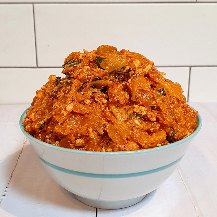 [홍가네집만두] 명절전 만두빚기 매콤한 수제 김치만두소 1kg