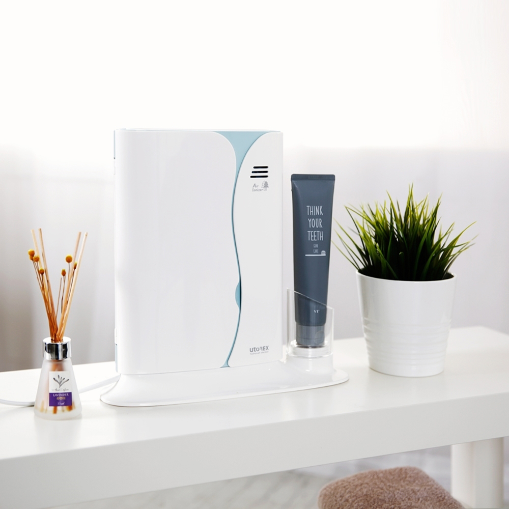 칫솔살균기 음이온 공기청정 칫솔살균 건조기 소독기 UTC-9400 유토렉스
