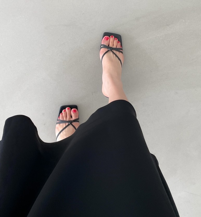 반하다 엑스 꼬임 스트랩 여성 여름 데일리 쪼리 슬리퍼 샌들