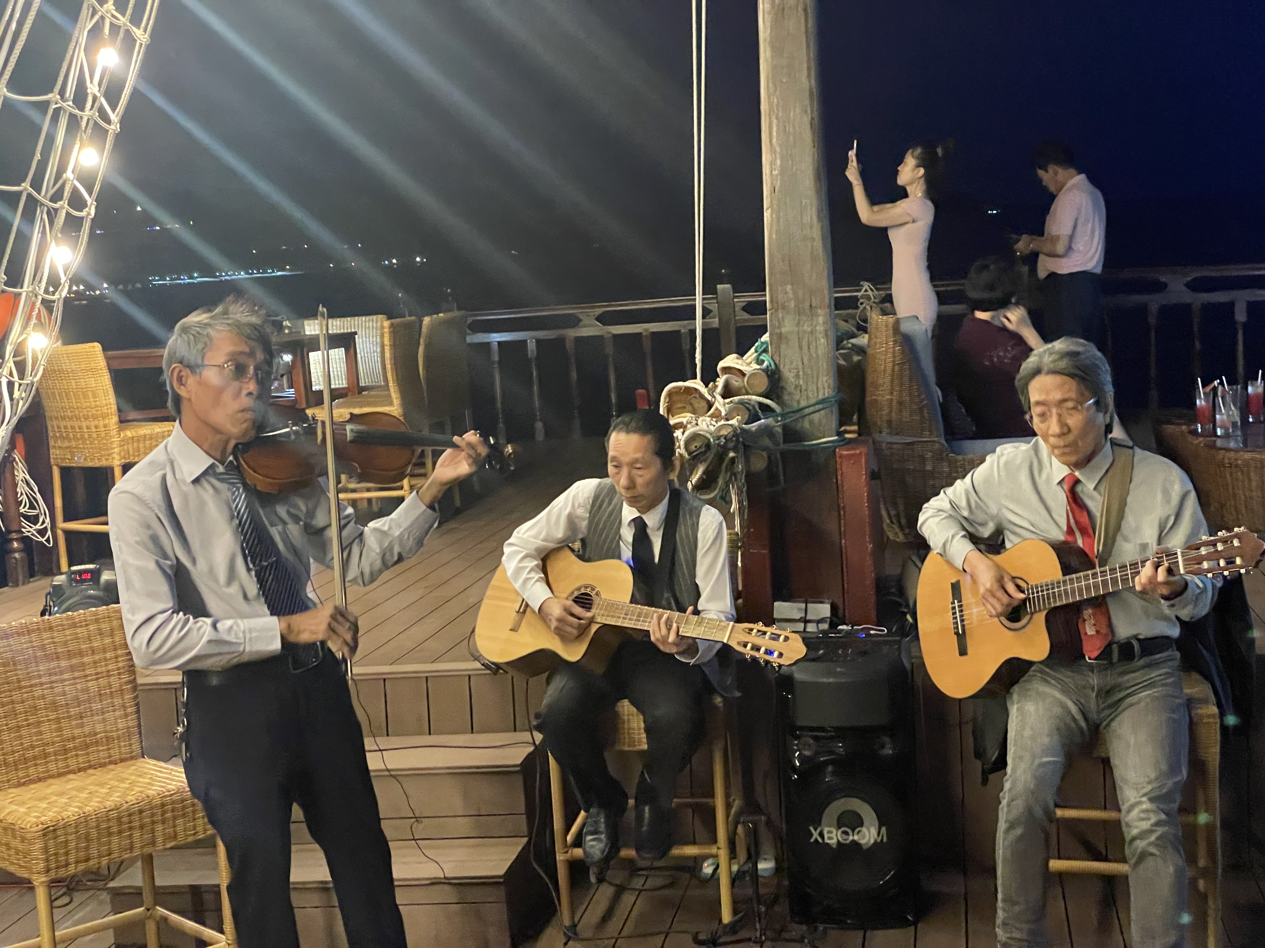 나트랑 크루즈 투어 황제 디너 선셋 투어