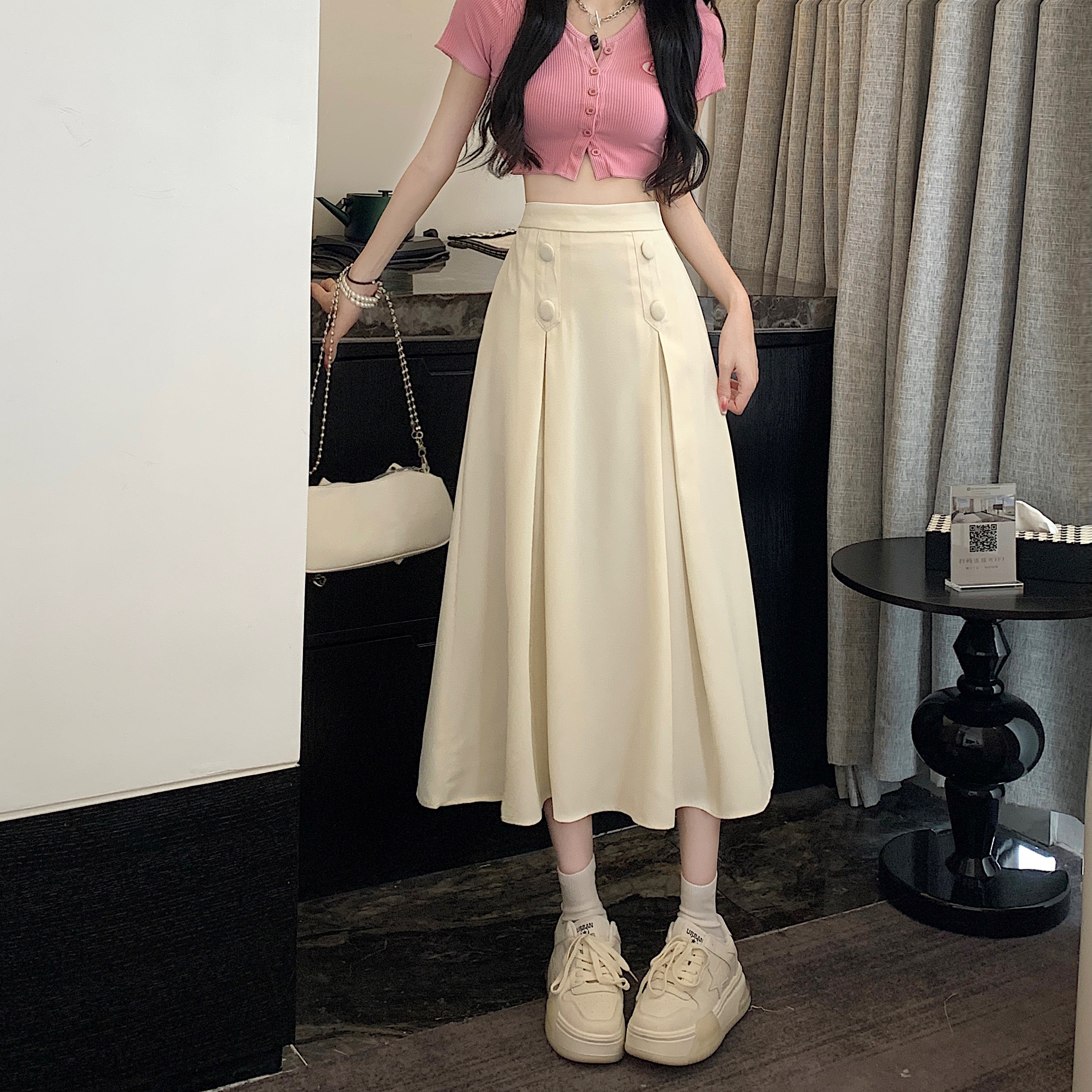 여자여자몰 단정심플 파스텔 단추4개맞주름 a라인롱스커트 간절기 뒷밴딩스커트 댄디룩 이미지 3