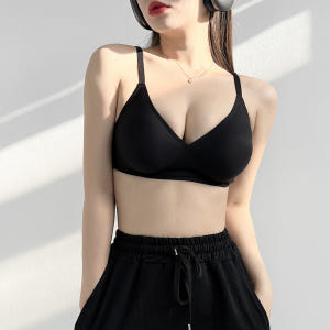 푸시업 워터젤 왕뽕 노와이어 속옷 볼륨 보정 누드라인 브라 (스킨/블랙) 착용 후기 | 사이즈/핏 총정리 - 상품 이미지 1
