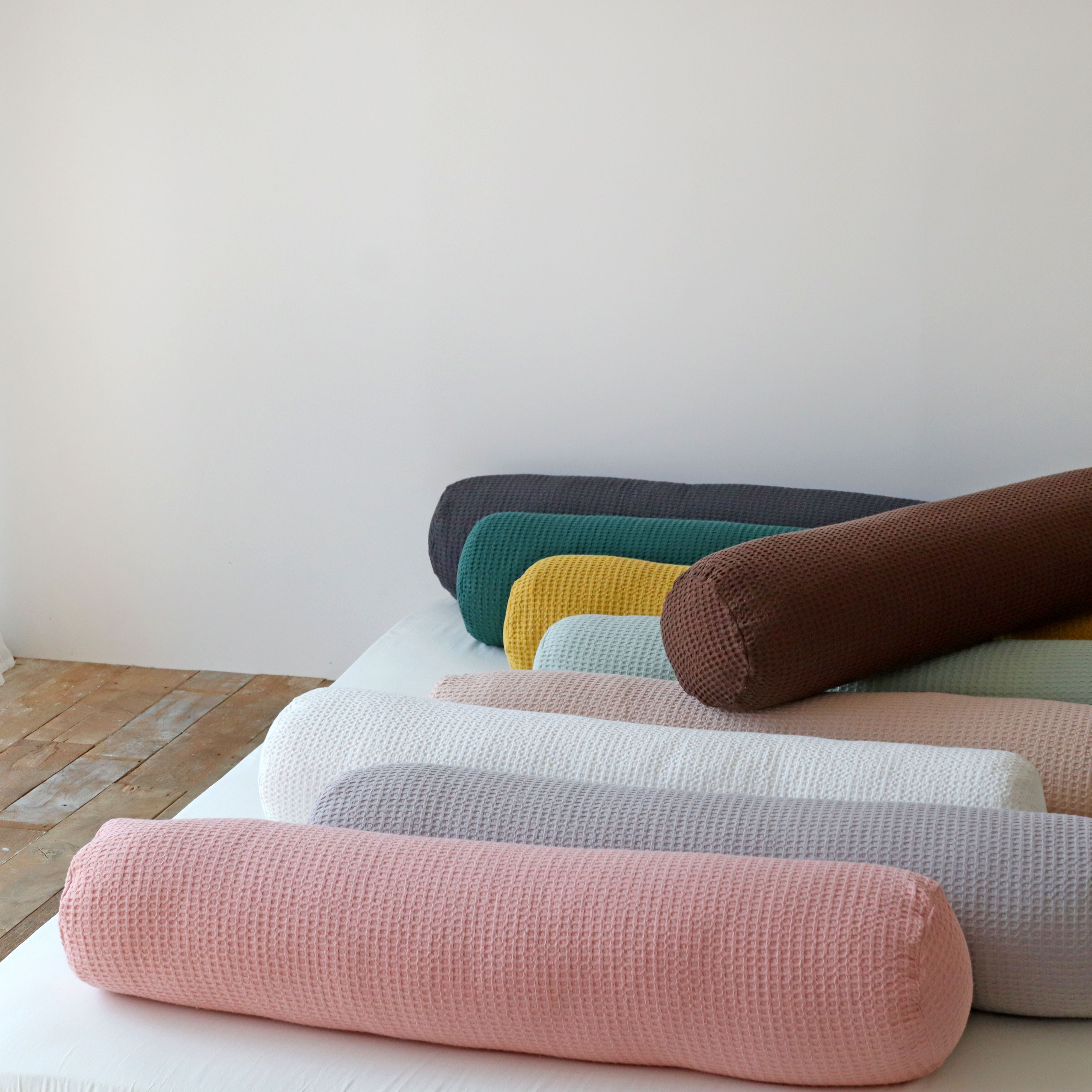 피그먼트 워싱 와플 순면 원형 롱쿠션 안고자는 다리 베개 긴베개 바디필로우 커버