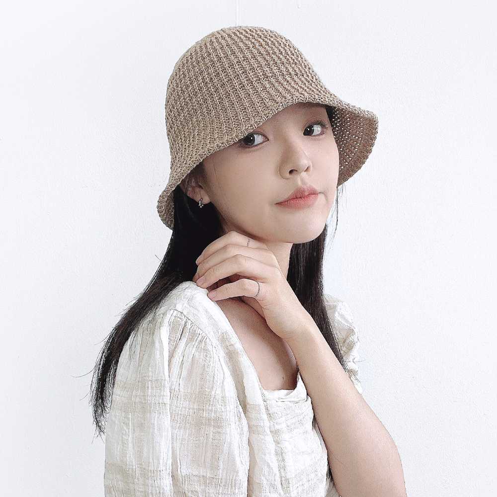 콘 펀칭 여성 봄여름 밀짚 니트 벙거지모자 버킷햇