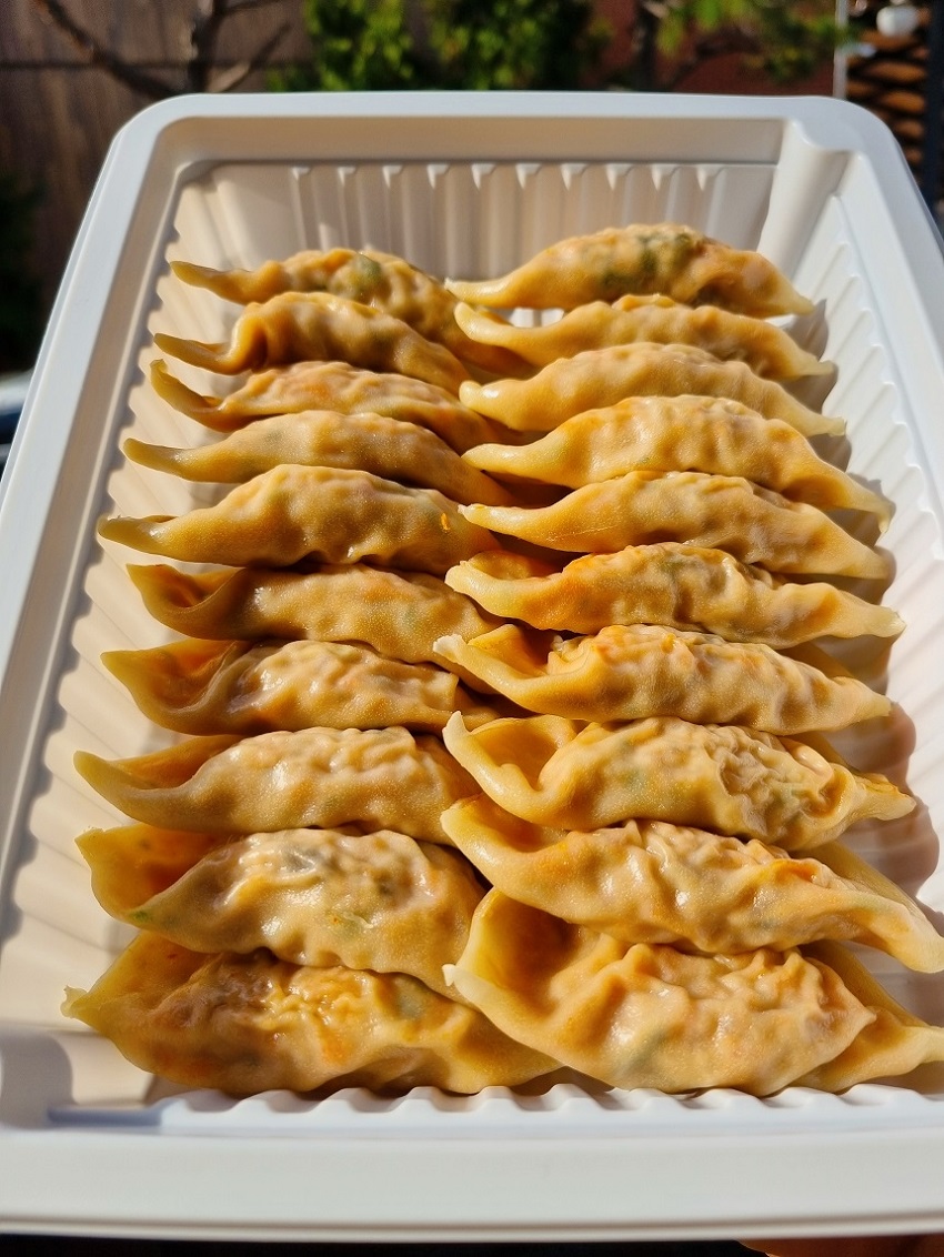 [홍가네집만두] 매콤 아삭한 김치군만두 (약 500g/20개입) - 상세 이미지 5