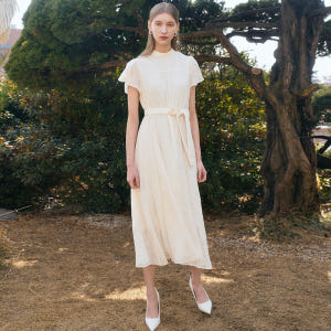 ELLA Mock neck Petal  Sleeve Strap Dress... 착용 후기 | 사이즈/핏 총정리 - 상품 이미지 1