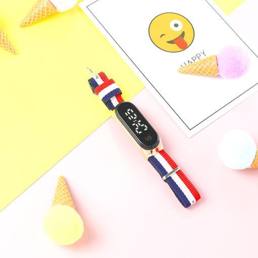 [어린이시계 키즈스마트워치 다양한 디자인 사진]