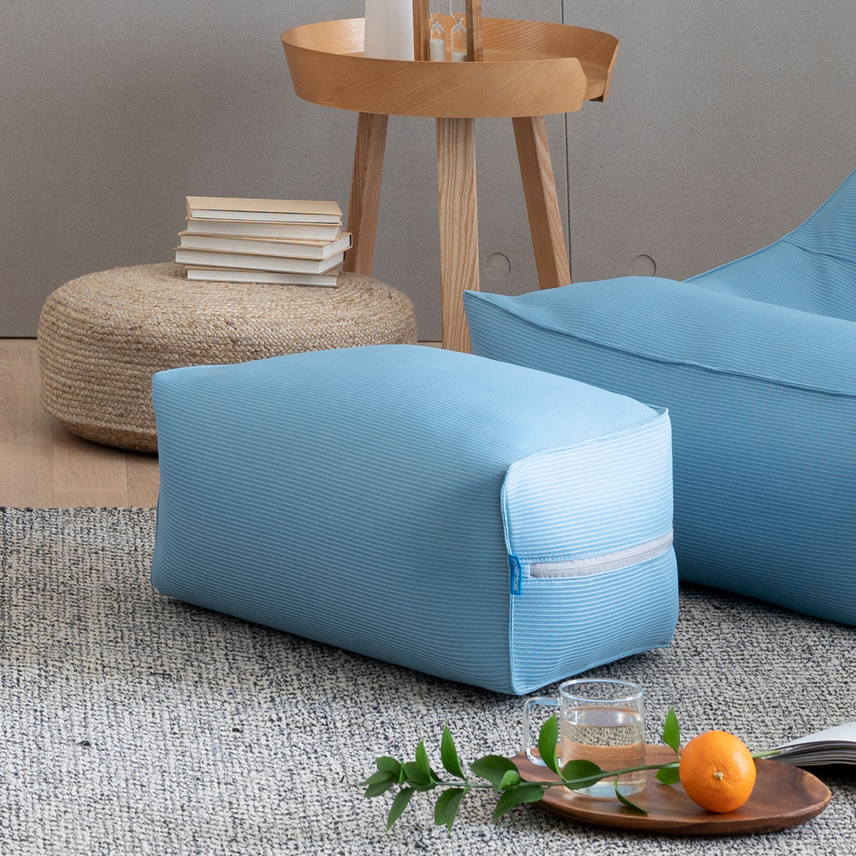 폴리몰리 빈백 웨지 풋스툴 A 에어메시