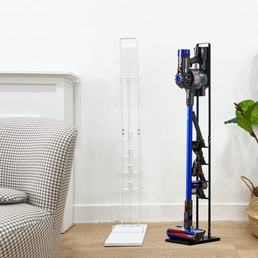 다이슨 청소기가 거치된 스탠드 이미지