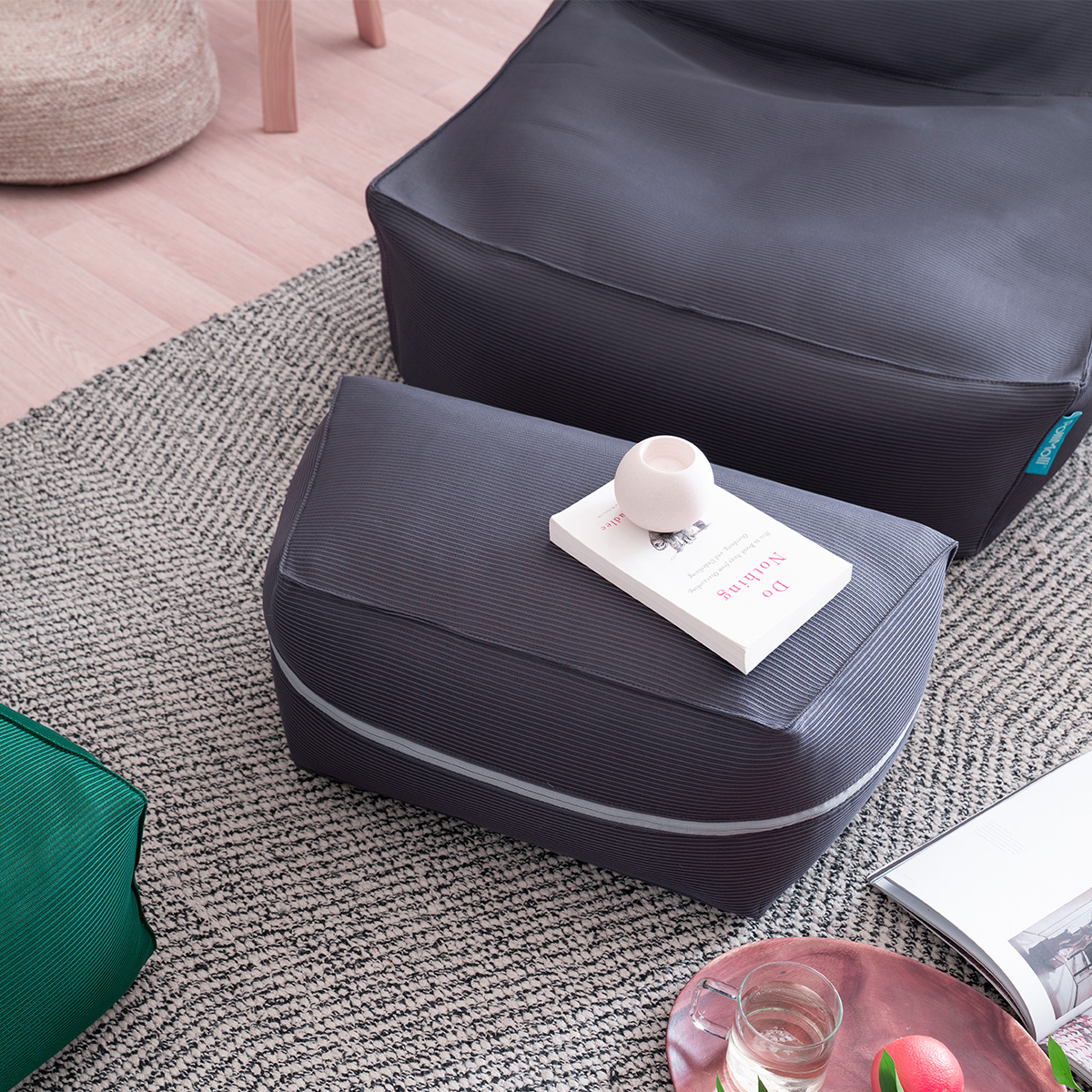 폴리몰리 빈백 웨지 풋스툴 A 에어메시