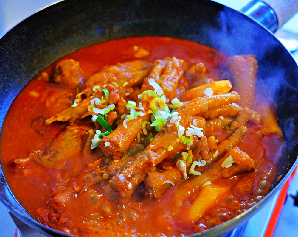 형닭마켓 국물닭발 매운 무뼈 튤립 통 캠핑음식 형제닭발 500g 이미지 4