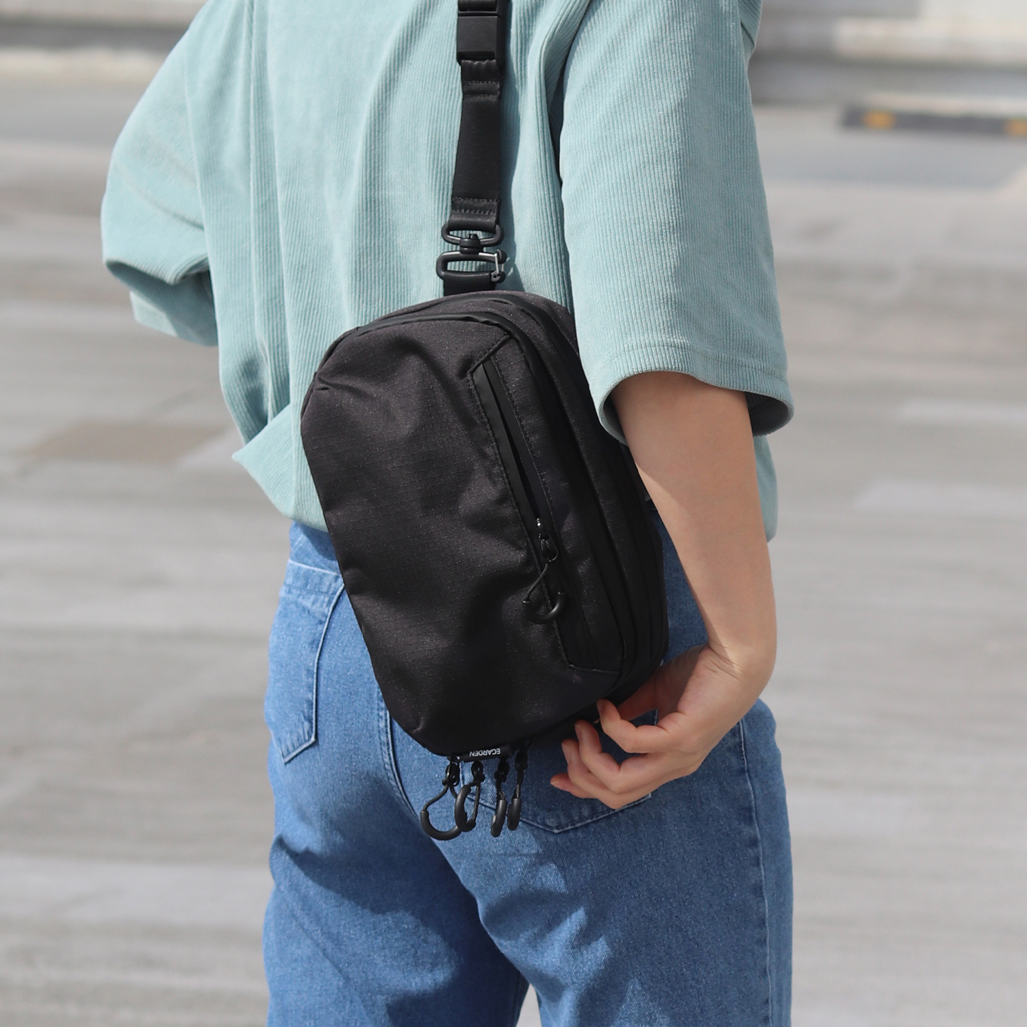 에가든 트래블러 여행용 슬링백 크로스백 힙색 멀티파우치