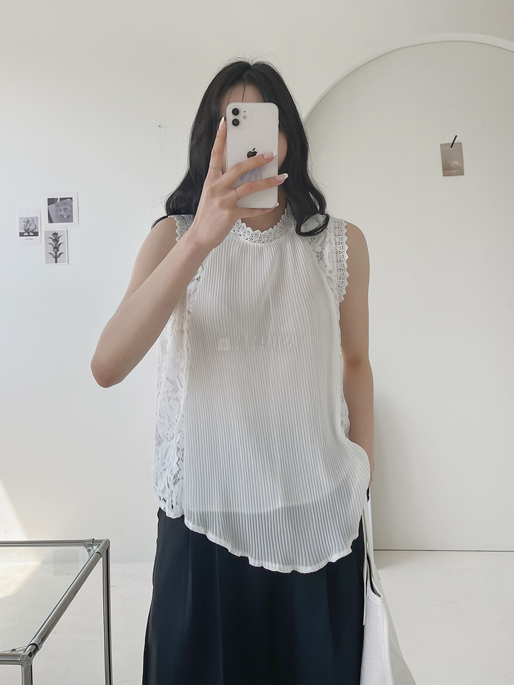 쉬폰 레이스 자수 주름 나시 민소매 블라우스 이미지 4