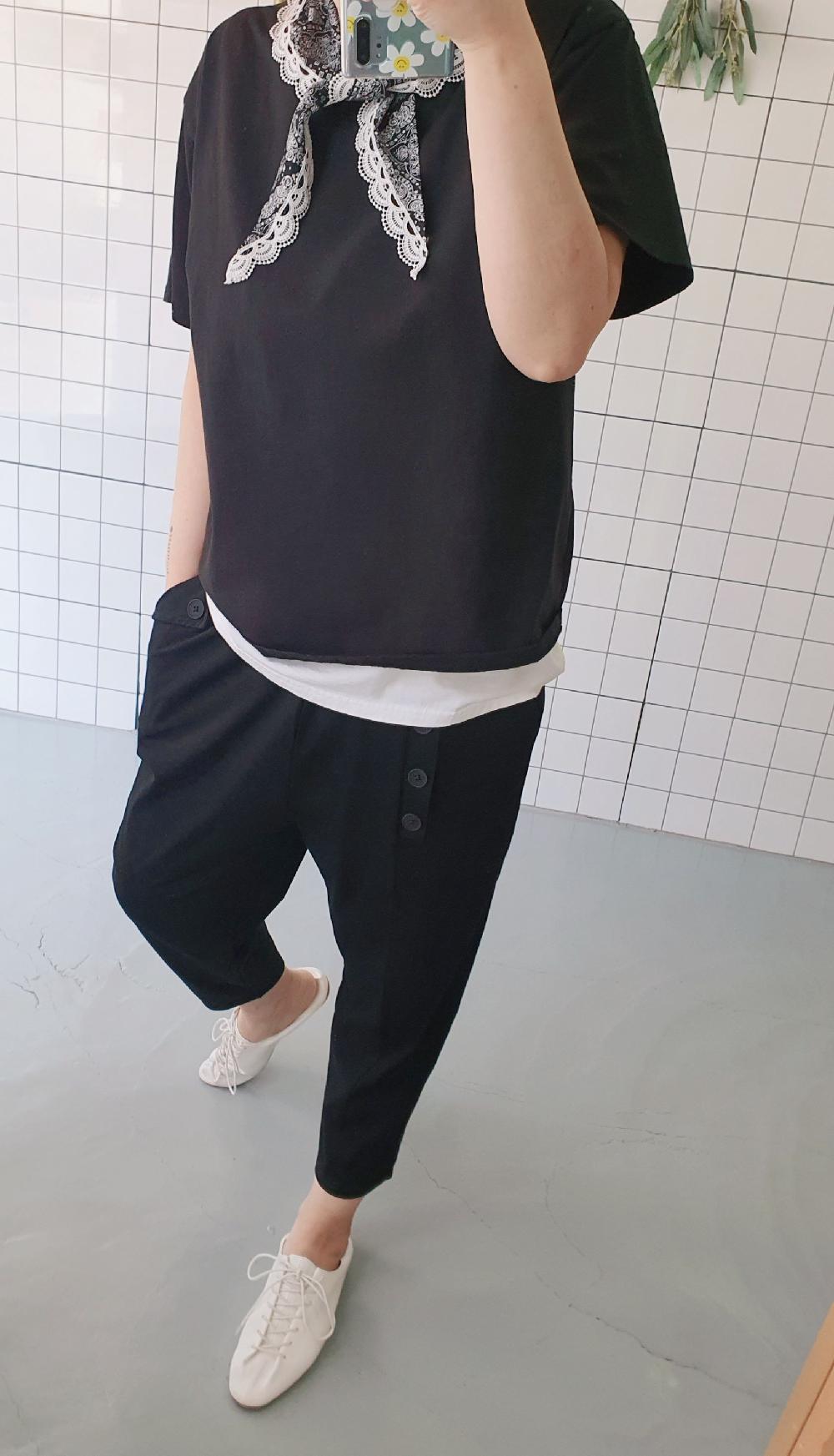 기본 데일리 브이넥 워싱면 반소매 티셔츠 이미지 2