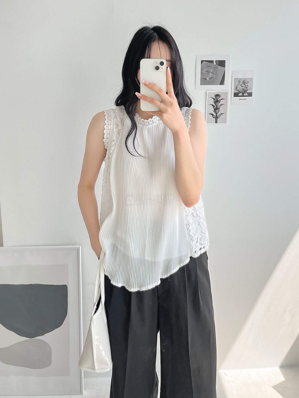 쉬폰 레이스 자수 주름 나시 민소매 블라우스 이미지 3