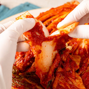 운림가 50년전통 국산 전라도 포기 김장 배추 김치 2kg 주문 맛있게 먹은 솔직 후기 - 상품 이미지 2