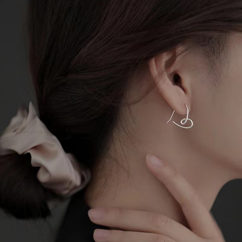 애니윙 알러지 방지 꽈배기 하트 여성 S925 은 귀걸이 - 상세 이미지 2