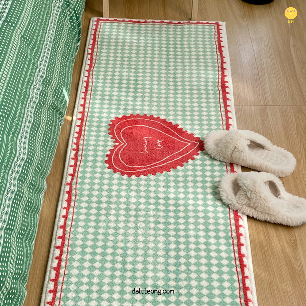달떵 귀여운 그린 하트 패턴 침실 미니 긴 러그 침대 아이방 인테리어 소형 120x40 - 상세 이미지 4