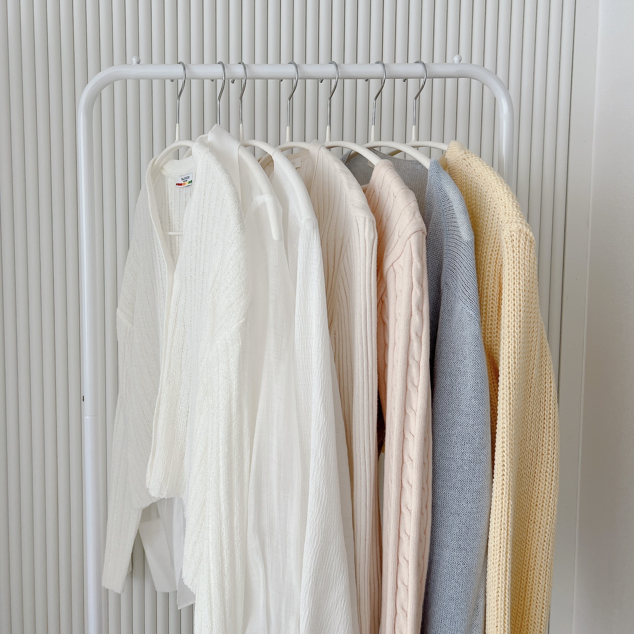 논슬립 어깨뿔방지 라운드 옷걸이 니트 정장