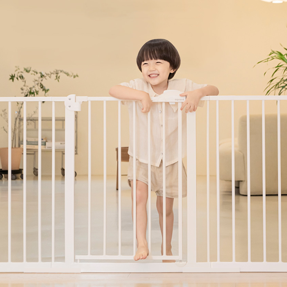 아기 안전펜스 원목 주방 현관 어린이집 안전문 유아