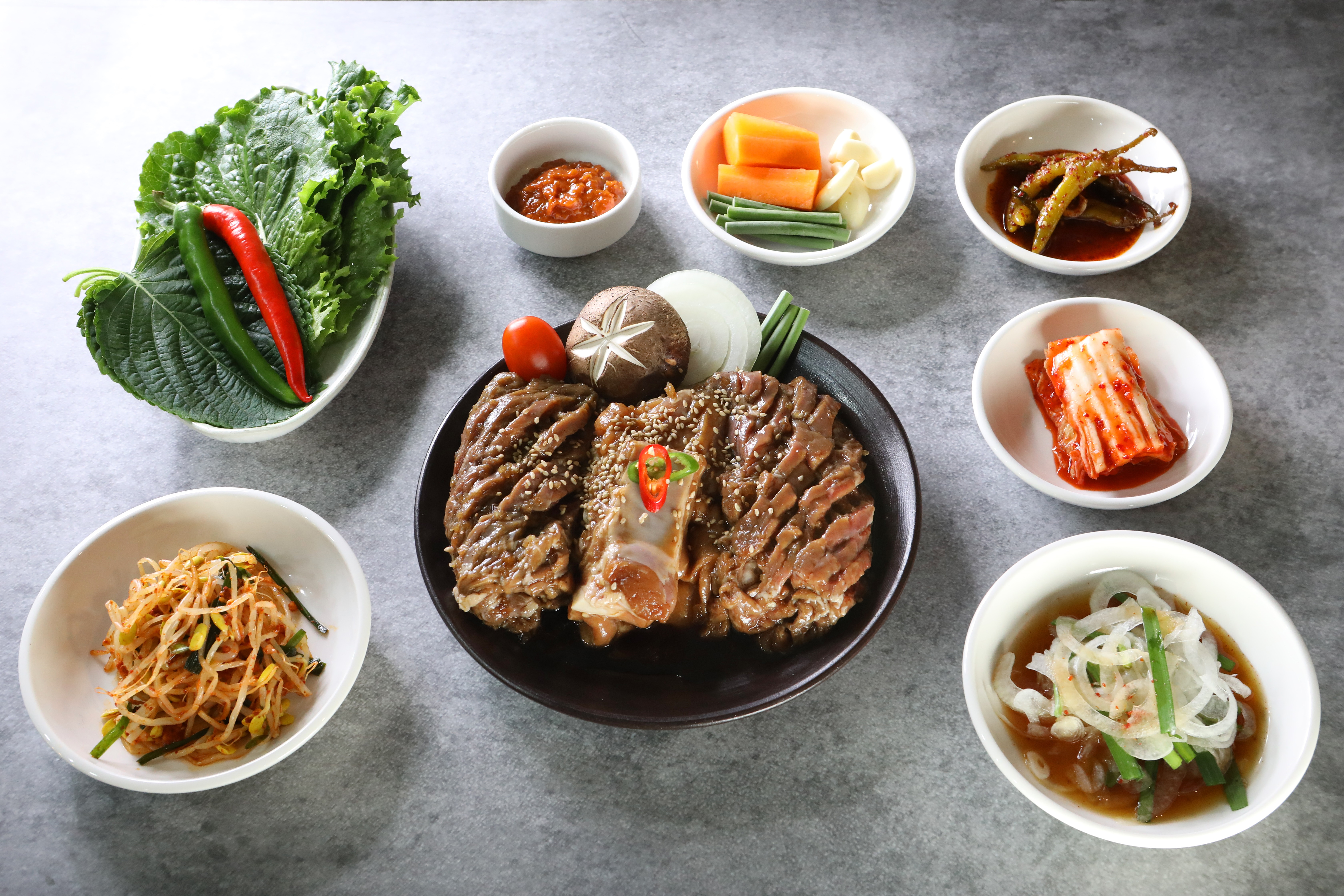 국내산 한돈 생갈비로 만든 수제 인삼 양념 돼지갈비 1kg - 상세 이미지 4