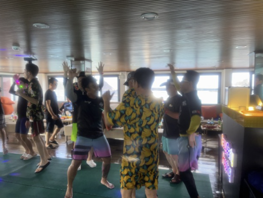 나트랑 크레이지파티 호핑투어 스노쿨링 요트투어