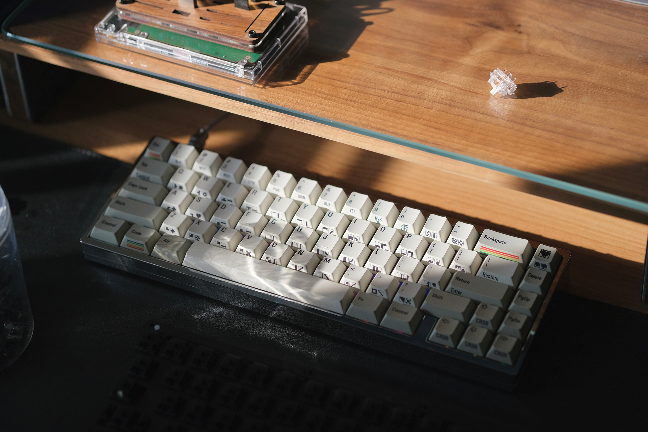 Alephkey C64 Dark PBT 염료 승화 체리 키캡 베이스킷 - 상세 이미지 4